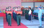 Vận chuyển 8.453 mẫu hài cốt liệt sĩ bằng máy bay quân sự ra Hà Nội phục vụ giám định ADN