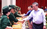 Tổng Bí thư, Chủ tịch nước Tô Lâm gặp mặt Đại đội nữ lái xe Trường Sơn