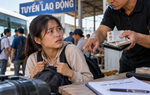 Đi làm xa bị giữ căn cước, ép trả nợ: Người lao động cầu cứu ở đâu?