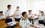 Nữ giảng viên Hải quân sáng tạo trong từng giờ dạy ngoại ngữ