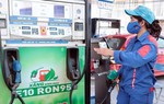Giá xăng dầu đồng loạt tăng, xăng E10 có giá mới 25.734 đồng mỗi lít
