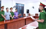 Diễn đàn tháng 10: Để không bước qua ranh giới mong manh giữa đúng và sai