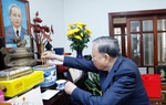Tổng Bí thư dâng hương tưởng niệm nhân 120 năm Ngày sinh Thủ tướng Phạm Văn Đồng