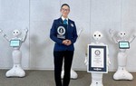 Pepper lập kỷ lục Guinness là robot hình người được sản xuất hàng loạt đầu tiên