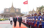 Lễ đón trọng thể Tổng Bí thư Tô Lâm thăm cấp Nhà nước tới Vương quốc Campuchia