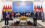 Tổng Bí thư Tô Lâm chứng kiến Lễ ký và trao các văn kiện hợp tác tại Campuchia