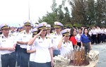 Vùng 4 Hải quân dâng hương tưởng niệm các Anh hùng liệt sĩ Gạc Ma