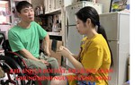 Khi anh là đôi mắt, em là đôi chân