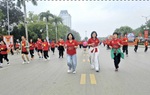 Phụ nữ Lạng Sơn và Cao Bằng hào hứng tham gia "Ngày chạy Olympic"