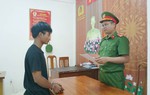 Dùng súng nhựa, giả danh Công an đi tuần tra ban đêm  để cướp tài sản
