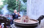 Tổng Bí thư, Chủ tịch nước Tô Lâm dâng hương tưởng niệm các Vua Hùng