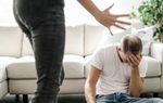 Nam giới bị bạo lực gia đình có xu hướng gia tăng: Đừng chọn cách im lặng!