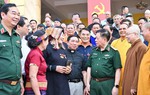 Đấu tranh phản bác quan điểm sai trái về đại đoàn kết toàn dân tộc và xây dựng nền quốc phòng toàn dân vững mạnh trong kỷ nguyên mới