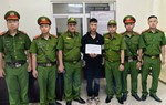 Nam thanh niên cướp tiệm vàng ở Hà Nội bị bắt sau ít phút gây án