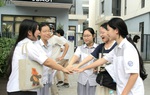 Thi vào lớp 10 ở Hà Nội: Thí sinh hào hứng với đề Ngữ văn, tự tin làm bài tốt