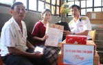 Ấm tình bộ đội Hải quân đỡ đầu những trẻ em thiệt thòi