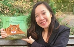 Bookshelves abroad keeping the Vietnamese spirit alive
