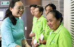 TPHCM: Tặng quà, khám sức khỏe cho hàng trăm công nhân tại xã Hưng Long
