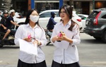 Thi tốt nghiệp THPT 2026: Điểm tựa yêu thương tiếp sức sĩ tử vượt qua kỳ thi cuối cấp