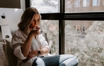 “Influencer cô đơn”: Xu hướng sống một mình thu hút người xem