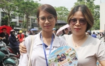Chờ điểm thi vào lớp 10 tại Hà Nội: Con lo, cha mẹ thấp thỏm