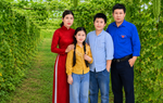 Vợ chồng dân tộc Mường "gánh việc làng", vun đắp giá trị của gia đình Việt