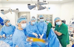 Kỳ tích vá tim bằng công nghệ nội soi trong lồng ngực cô gái 23 tuổi
