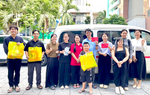 Xúc động khi nhiều thành viên trong gia đình, vợ chồng cùng đi hiến máu
