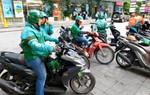 Đóng BHXH bắt buộc với tài xế công nghệ, người bán hàng online: Chỗ dựa tương lai có vượt qua gánh nặng trước mắt?