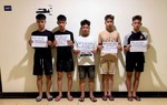 Khởi tố 4 "quái xế" mang hung khí gây rối trên phố Hà Nội
