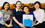 Hội LHPN Tuyên Quang thăm hỏi, tặng quà Mẹ Việt Nam Anh hùng và gia đình chính sách