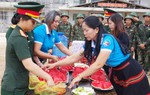 Hội Phụ nữ động viên cán bộ, chiến sĩ thực hiện "Chiến dịch 60 ngày đêm" tại A Lưới