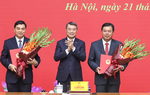 Thủ tướng trao quyết định giao Quyền Bộ trưởng Bộ Nội vụ và bổ nhiệm Thứ trưởng Thường trực Bộ Dân tộc và Tôn giáo