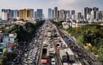 Hà Nội triển khai lộ trình hạn chế xe cá nhân vào trung tâm, ưu tiên phát triển giao thông công cộng