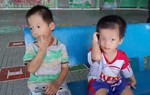 Tìm người thân cho 2 bé trai bị bỏ rơi ở An Giang