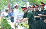 Bộ Tư lệnh TPHCM dâng hương tưởng niệm các Anh hùng liệt sĩ tại Côn Đảo