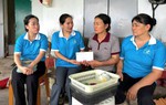 Phụ nữ Quảng Ninh kịp thời sẻ chia, hỗ trợ người dân sau bão số 1