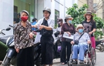 Hà Nội sẽ làm ủy quyền lương hưu tại nhà với người già yếu