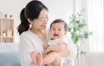 Nuôi con bằng sữa mẹ: Đừng để những ngộ nhận làm mẹ lo âu