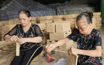 Hợp tác xã giữ lửa nghề, giữ chân lao động nữ