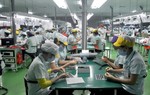 Lao động hết hạn hợp đồng không về nước có thể bị phạt tới 100 triệu đồng