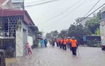 Lữ đoàn 170 Hải quân giúp người dân khắc phục hậu quả mưa bão