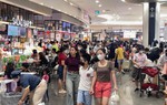Mặt bằng bán lẻ tăng giá, cuộc đua giữa các trung tâm thương mại nóng lên