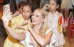 Thí sinh Miss World 2026 trao quà Trung thu cho trẻ em Khánh Hòa