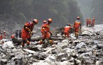 Không có công dân Việt Nam trong danh sách mất tích do lũ quét ở Nepal-Trung Quốc