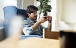 Căn bệnh "mù trách nhiệm" của những ông bố U40