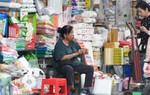 Đề xuất nâng ngưỡng tính thuế 10 tỷ đồng: Cởi trói thủ tục để nữ chủ hộ kinh doanh mở rộng quy mô
