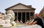 Italy nâng báo động đỏ trên toàn bộ 27 thành phố do nắng nóng kỷ lục
