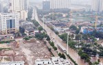 Hà Nội lý giải việc đường Tố Hữu ngập sâu dù cạnh hồ thoát nước Đồng Bông 2