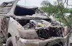 Phát hiện ô tô bán tải dưới lòng kênh, bên trong có bộ xương người